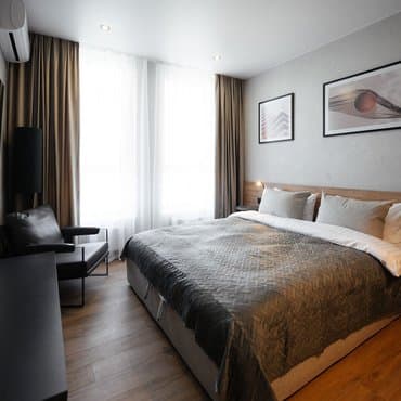 вул. Бердника Олеся, 1-Д, кв. 126 (студія 1)