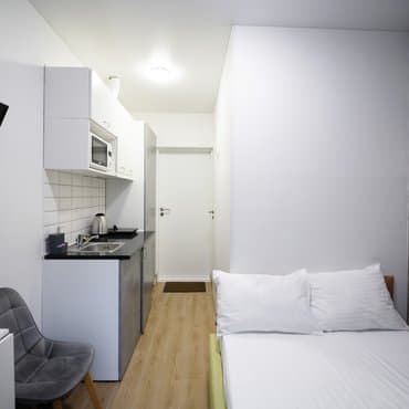 вул. Карела Чапека, 3, кв. 21 (студія 4)