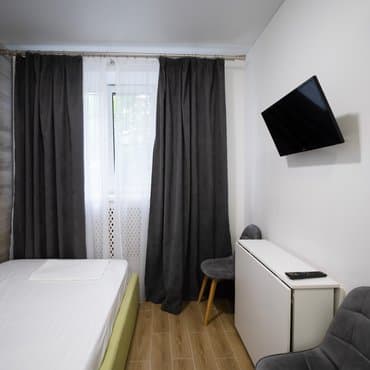 вул. Карела Чапека, 3, кв. 21 (студія 4)