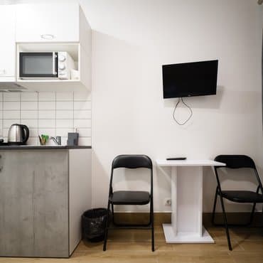 вул. Карела Чапека, 3, кв. 21 (студія 5)