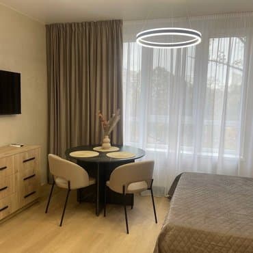 Апартаменти неподалік метро Житомирська