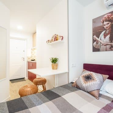 вул. Джона Маккейна, 35Б, кв.2 (студія 2)