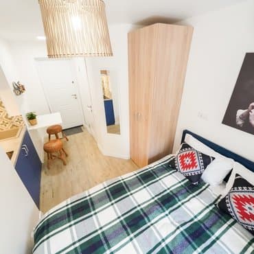 вул. Джона Маккейна, 35Б, кв.2 (студія 3)