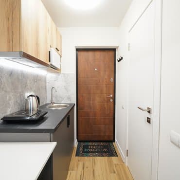 вул. Мілютенка, 11, кв. 165 (студія 2)