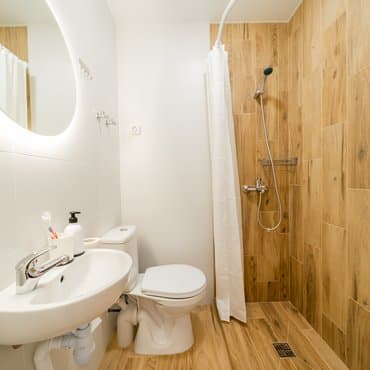 вул. Мілютенка, 11, кв. 165 (студія 4)