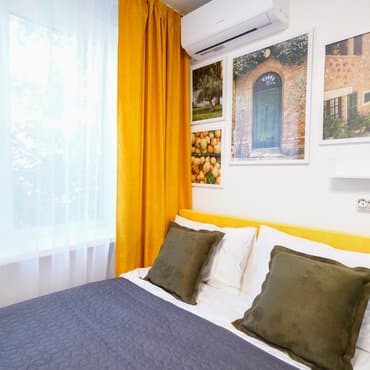 вул. Мілютенка, 11, кв. 165 (студія 3)