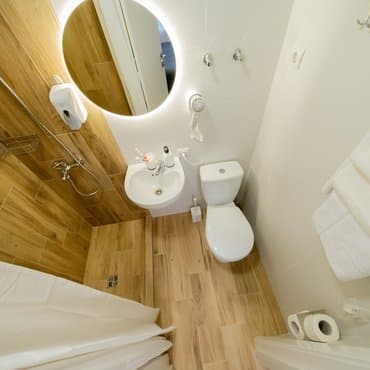 вул. Мілютенка, 11, кв. 165 (студія 3)