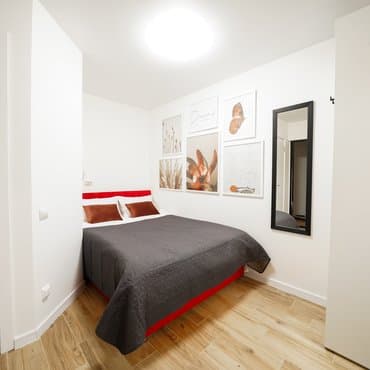 вул. Мілютенка, 11, кв. 165 (студія 4)