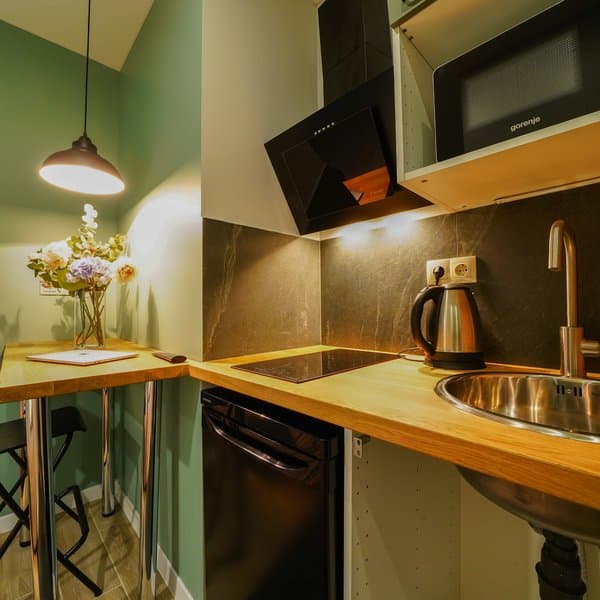 проспект Повітряних сил, 12, кв. 44 (студія 1)