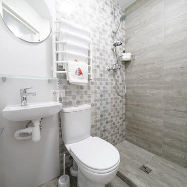 вул. Шолом-Алейхема, 1, кв. 148 (студія 3)