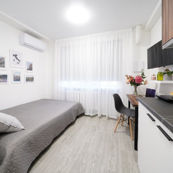 вул. Шолом-Алейхема, 1, кв. 148 (студія 3)