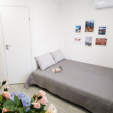 вул. Шолом-Алейхема, 1, кв. 148 (студія 4)