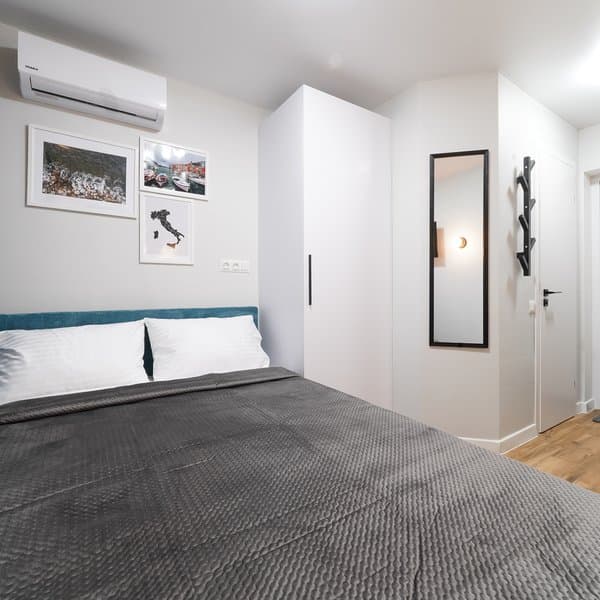 вул. Коновальця, 15, корпус 3-й, кв. 74 (студія 2)