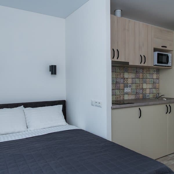 проспект Берестейський, 66, кв. 37 (студія 2)