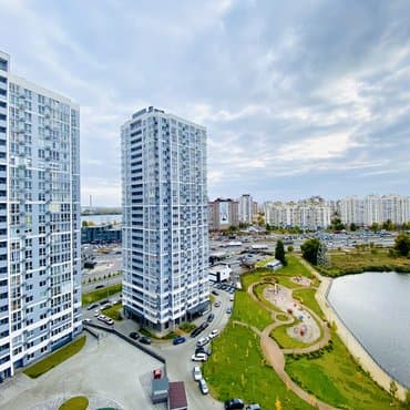 вул. Ревуцького, 40В, кв. 750 (студія 2)