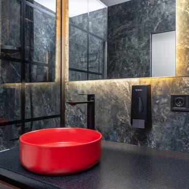 вул. Набережно-Рибальська, 27, кв. 13 (студія 1)