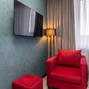 вул. Набережно-Рибальська, 27, кв. 13 (студія 3)