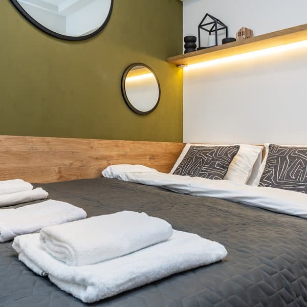 вул. Васильківська, 6, кв. 6 (студія 3)