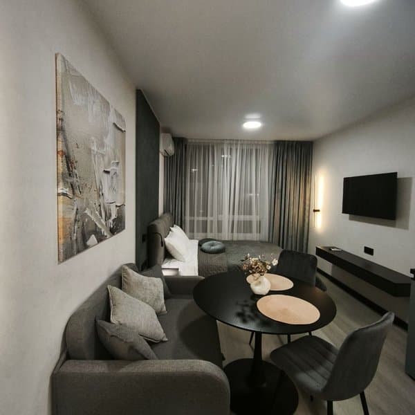 Апартаменти біля ТЦ Ретровіль