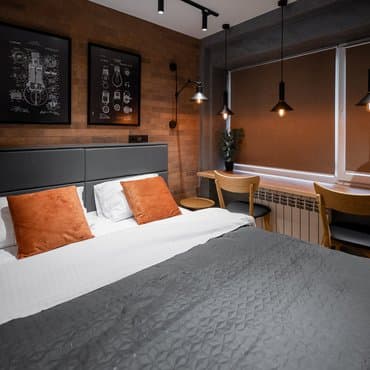 вул. Братиславська, 4, кв. 111 (студія 2)