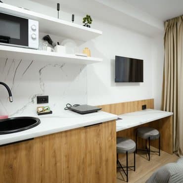 вул. Лаврська 4, кв. 161 (студія 3)