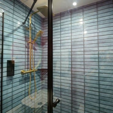 вул. Набережно-Рибальська, 27, кв. 1 (студія 2)