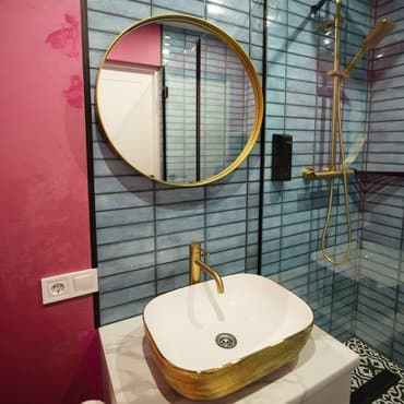 вул. Набережно-Рибальська, 27, кв. 1 (студія 2)