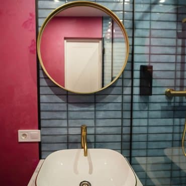 вул. Набережно-Рибальська, 27, кв. 1 (студія 2)