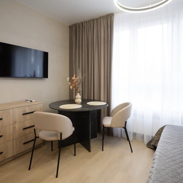 Апартаменти неподалік метро Житомирська