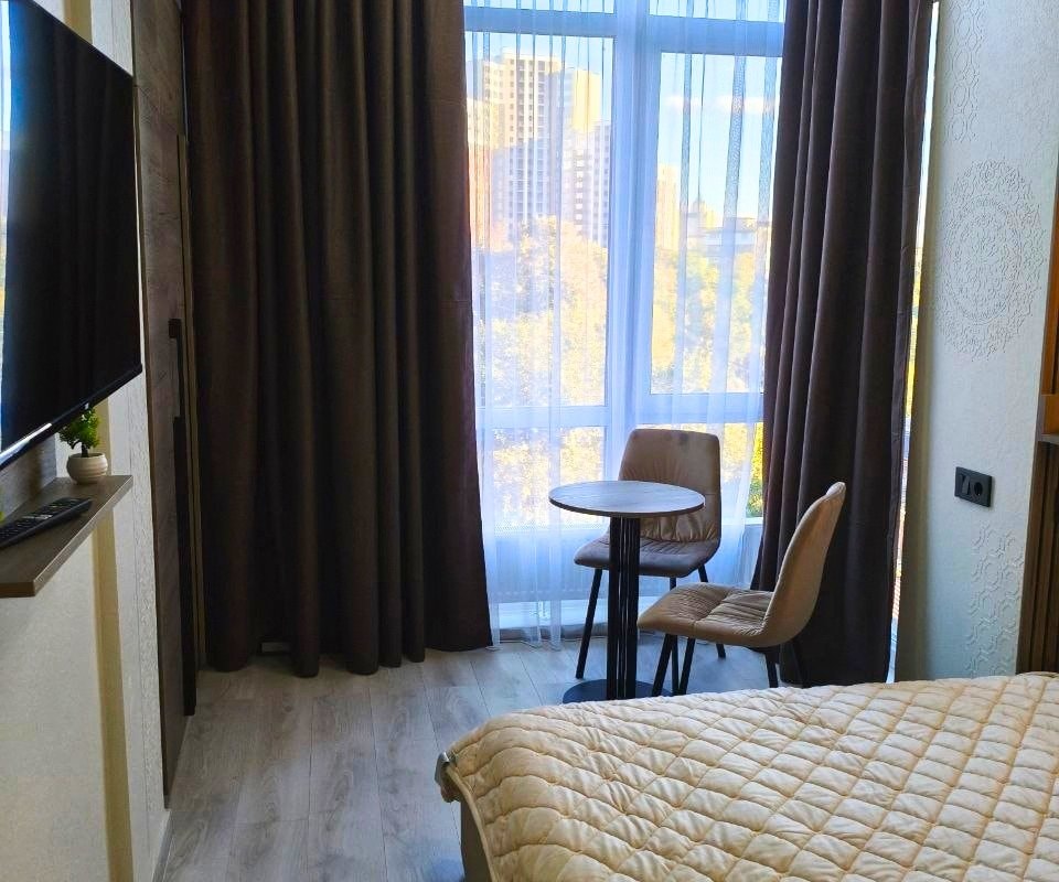 вул. Нагірна, 16, кв. 70 (студія 3)