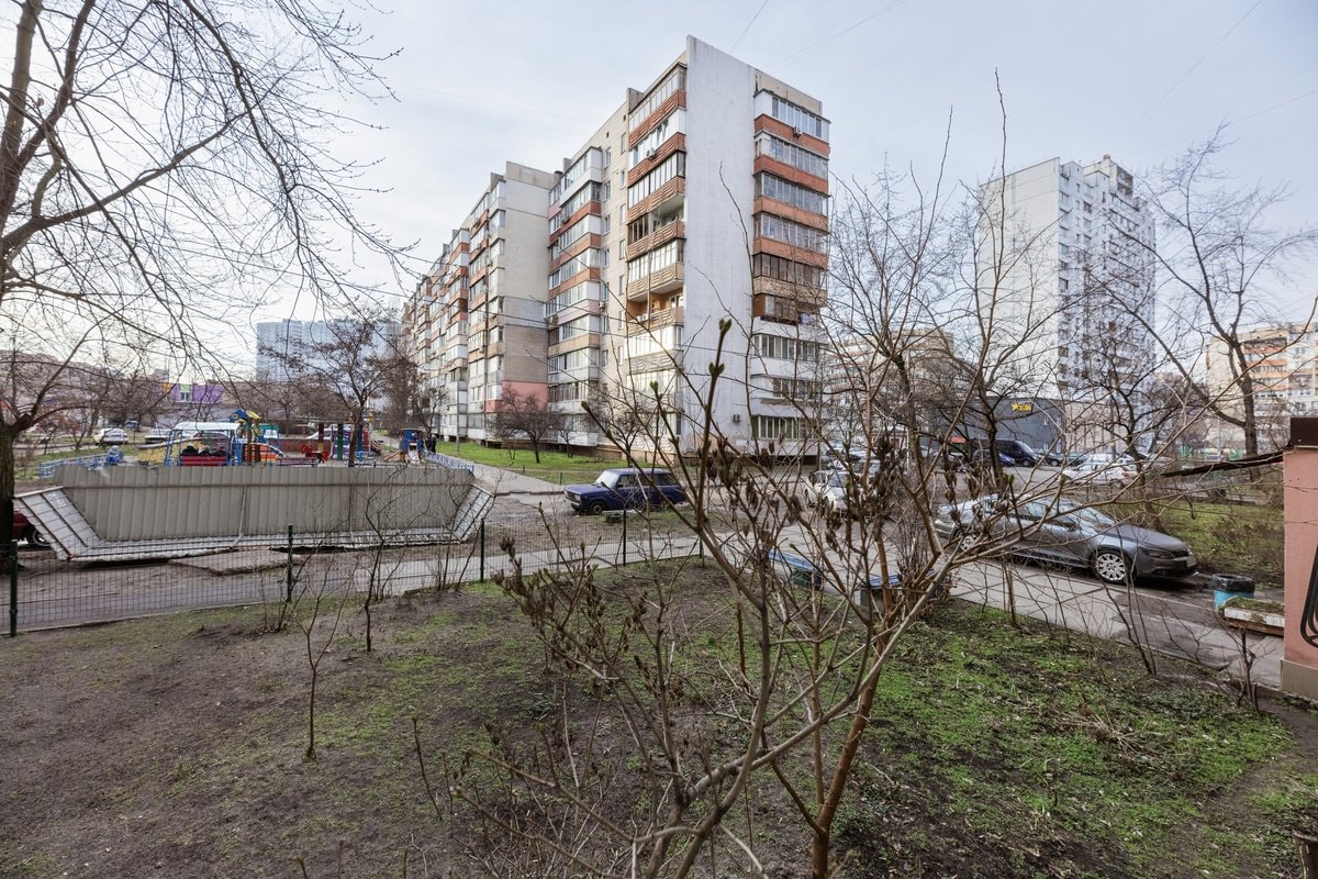 проспект Бажана, 5А, кв. 75 (студія 2)