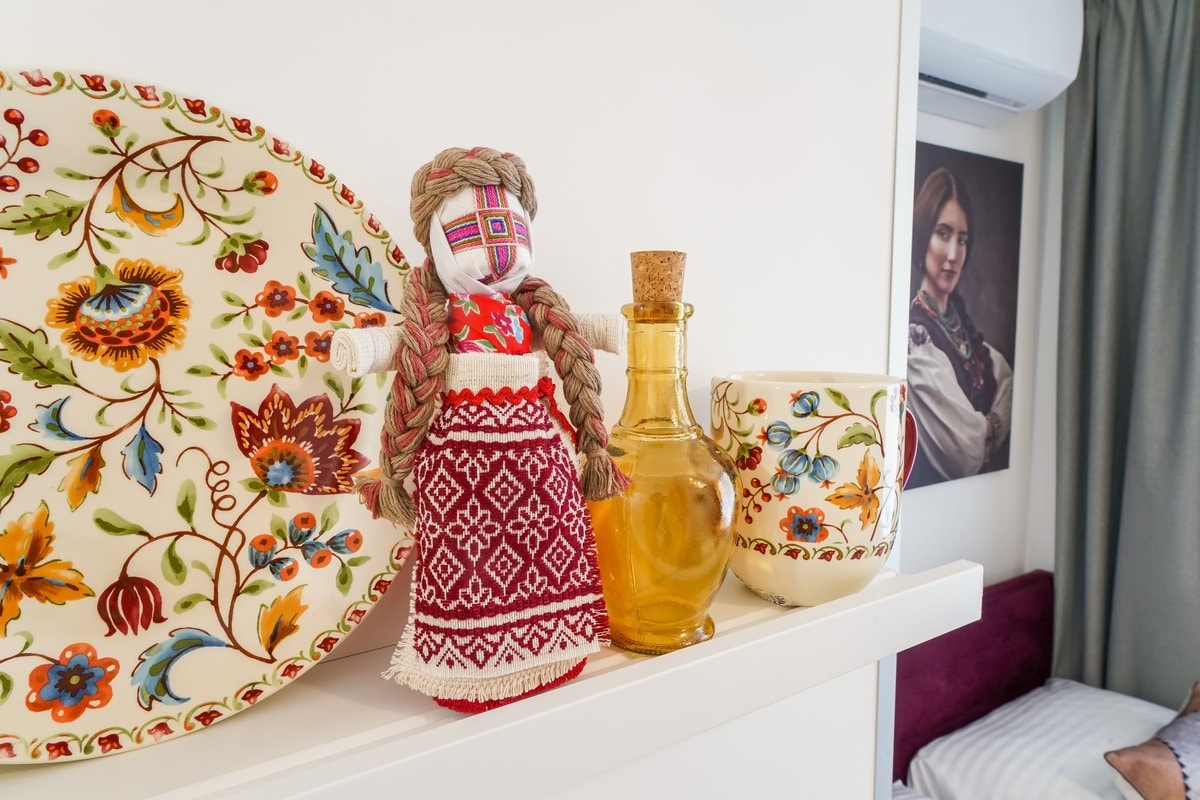 вул. Джона Маккейна, 35Б, кв.2 (студія 2)