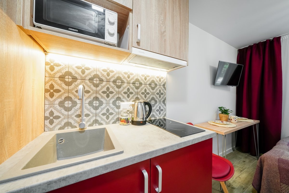 вул. Джона Маккейна, 35Б, кв.1 (студія 7)