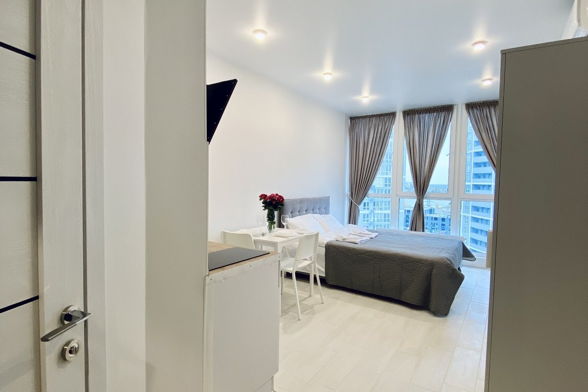 вул. Ревуцького, 40В, кв. 750 (студія 1)