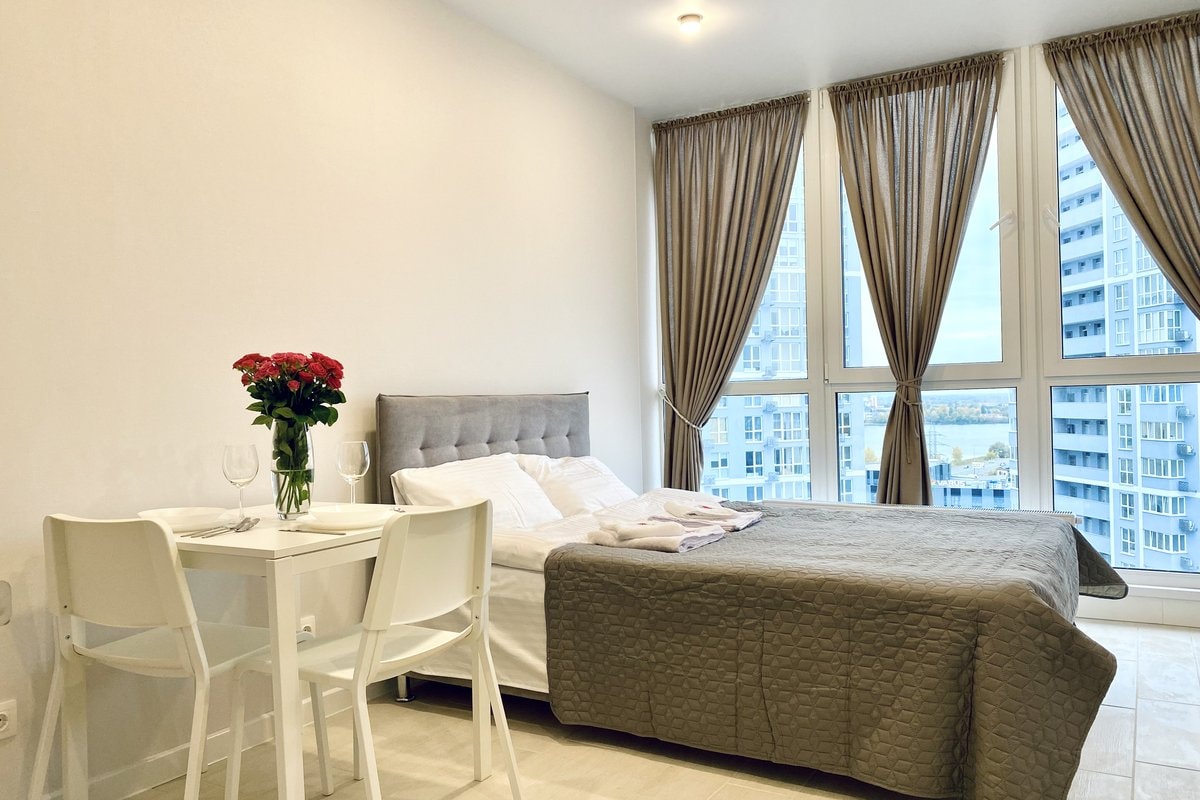 вул. Ревуцького, 40В, кв. 750 (студія 1)