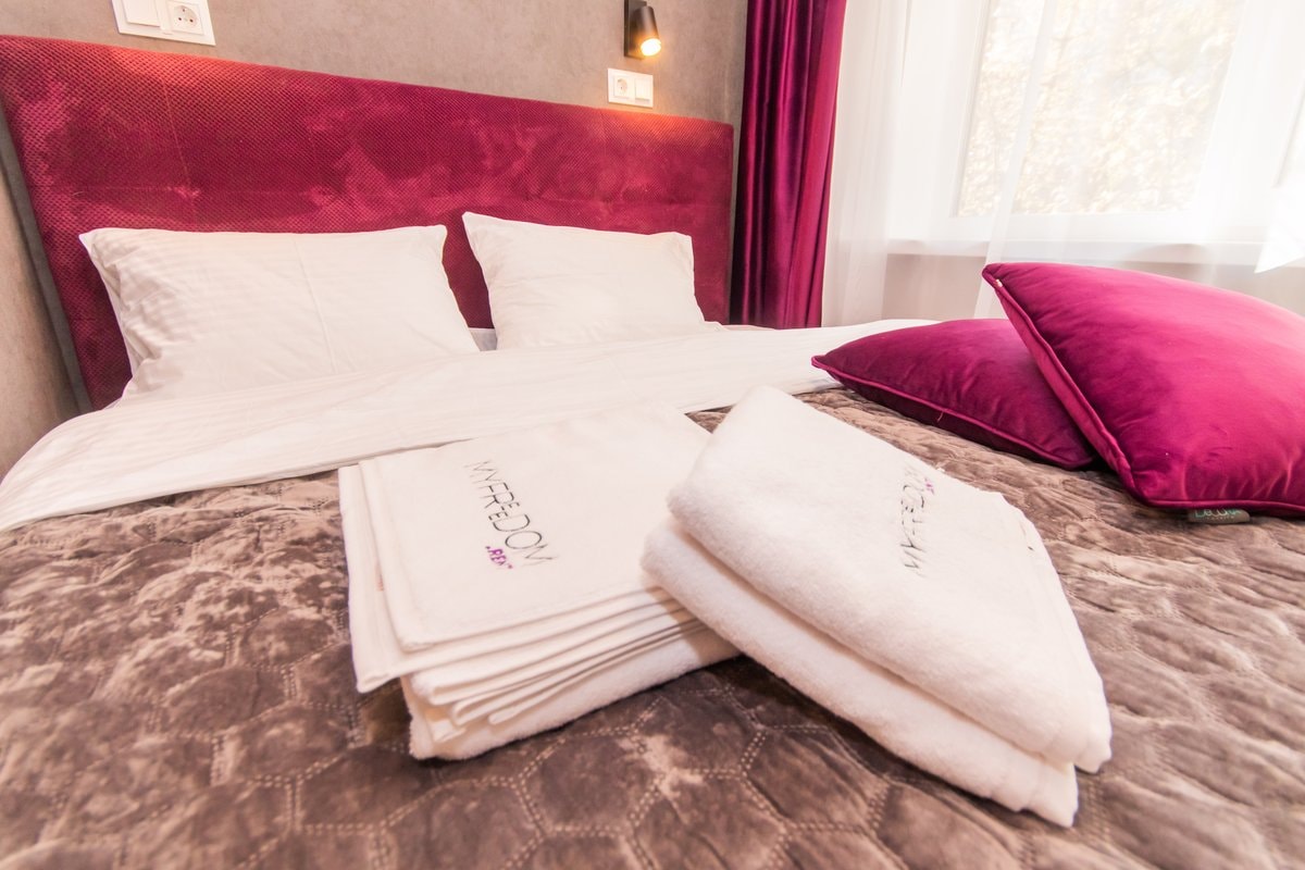 проспект Воскресенський, 16Г, кв. 38 (студія 3)