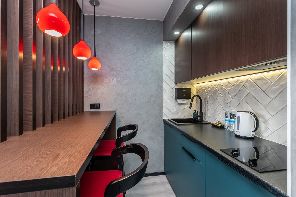 вул. Набережно-Рибальська, 27, кв. 13 (студія 1)