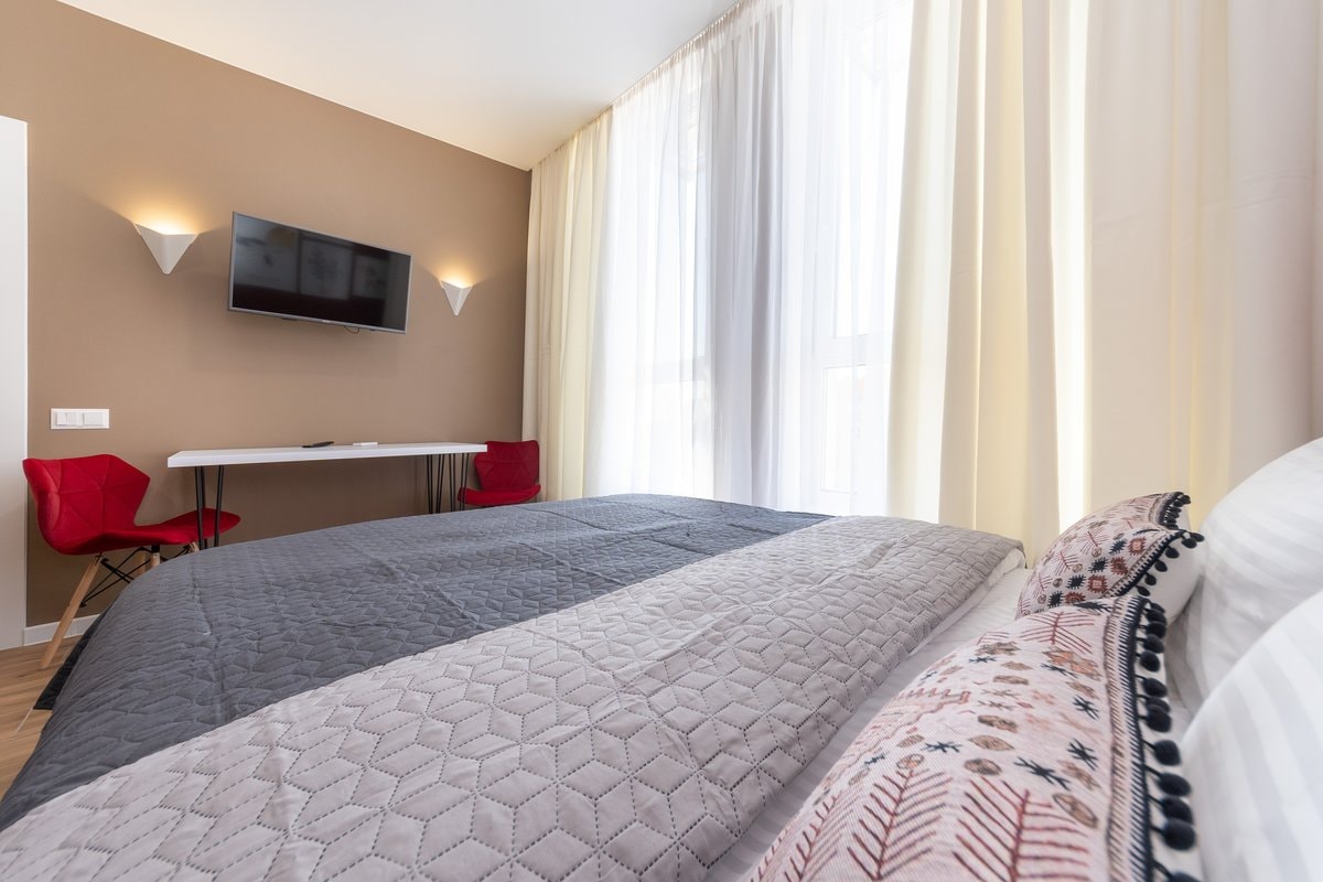 проспект Берестейський, 65В, кв. 87 (студія 2)